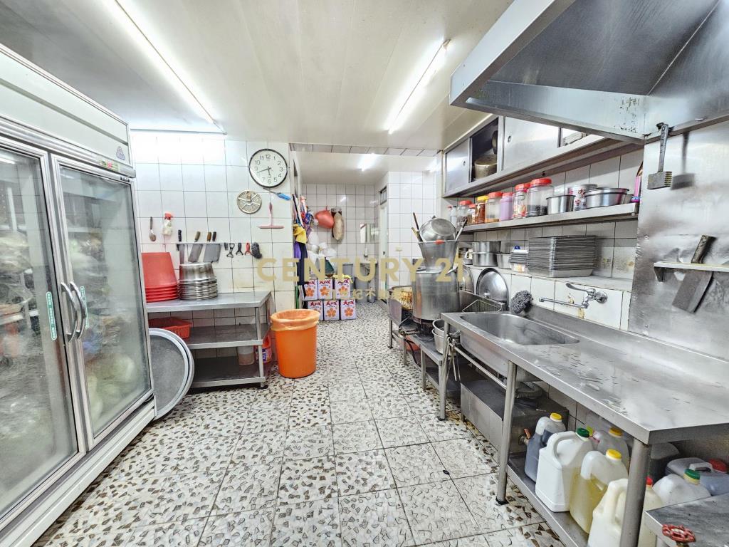 圓環金雞母壹樓