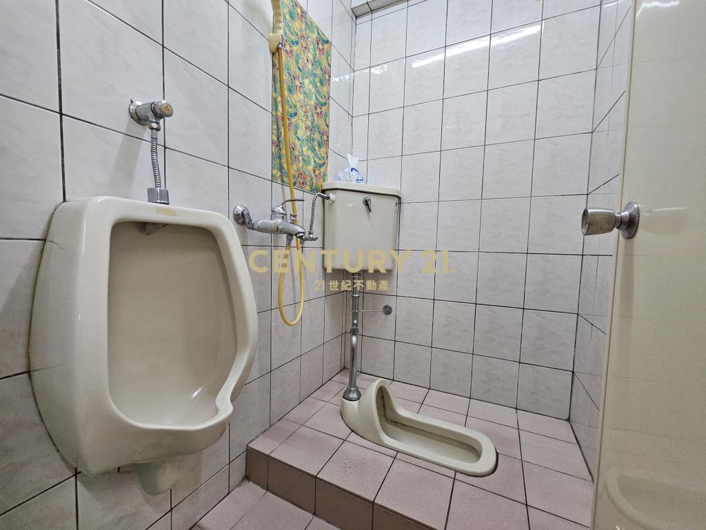 圓環金雞母壹樓