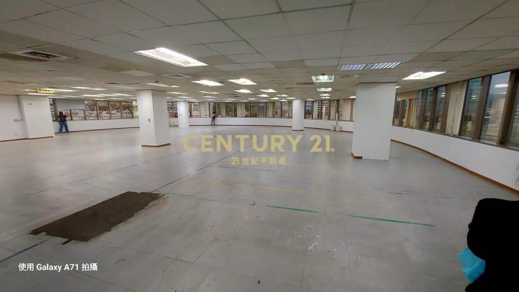 華隆經貿廣場廠辦