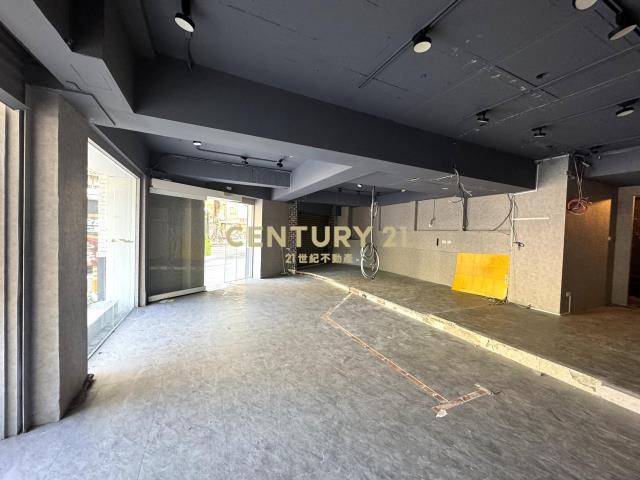 民生三角窗金店