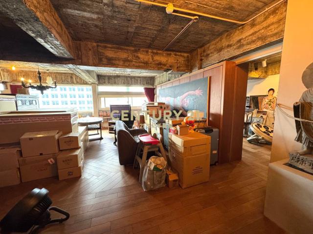 雙敦化學區林蔭大樓