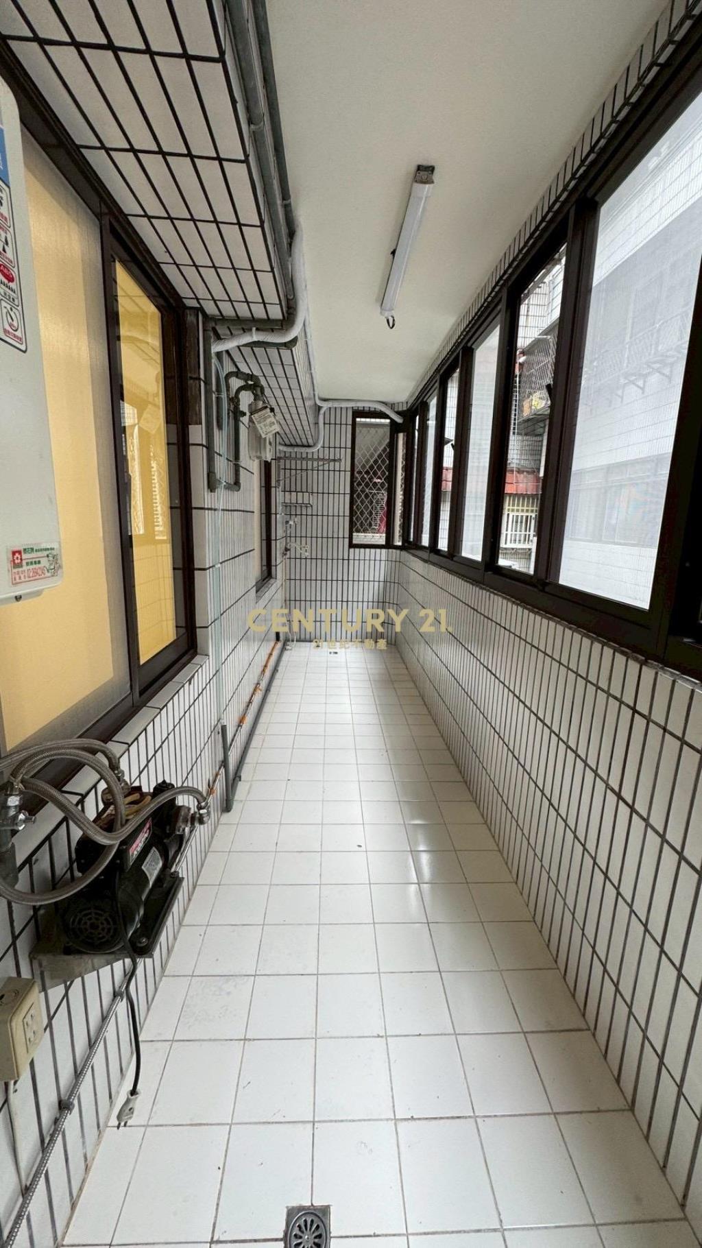 101美妝電梯景觀戶