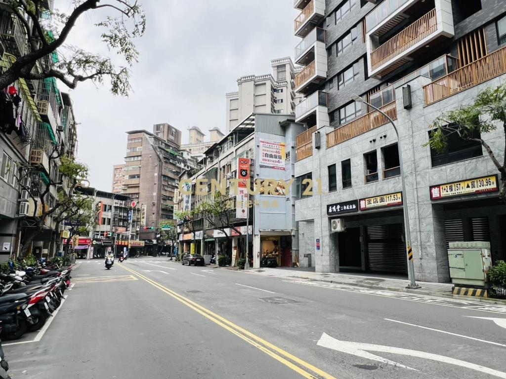 福和自由街公寓店面