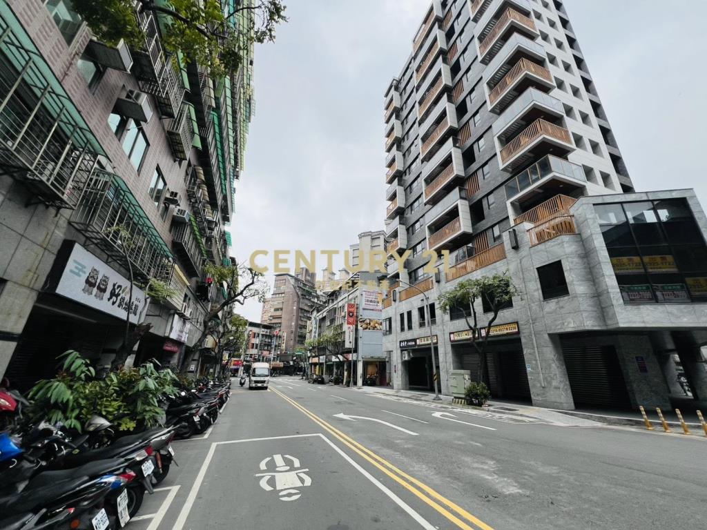 福和自由街公寓店面