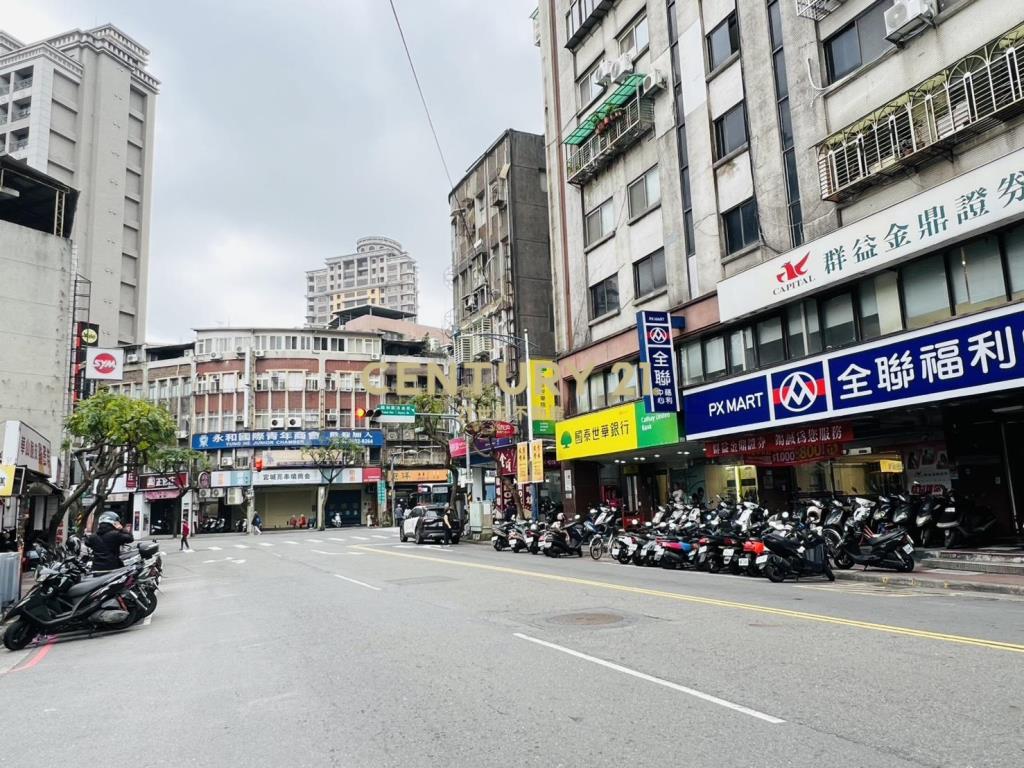 福和自由街公寓店面