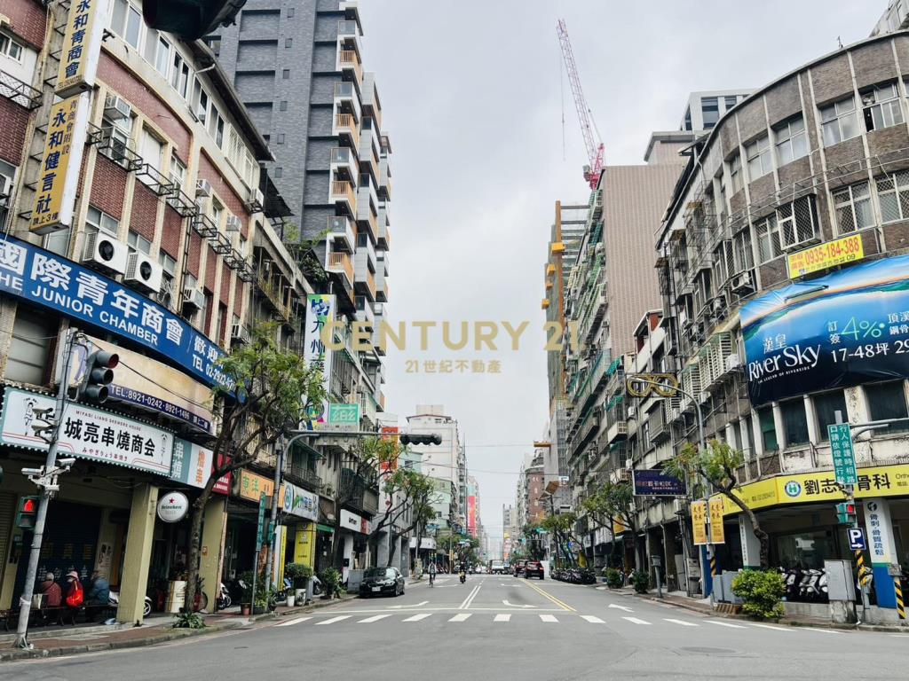 福和自由街公寓店面