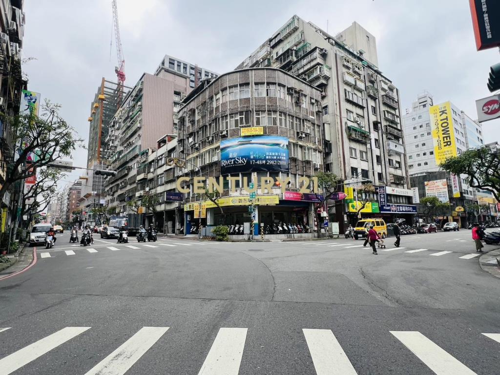 福和自由街公寓店面