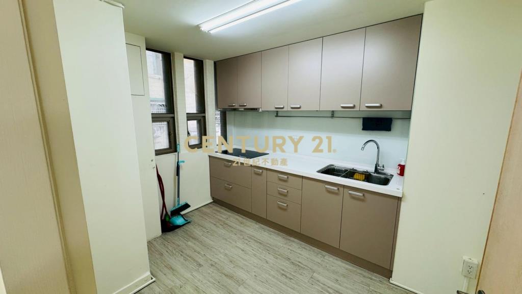 民生圓環美廈二樓