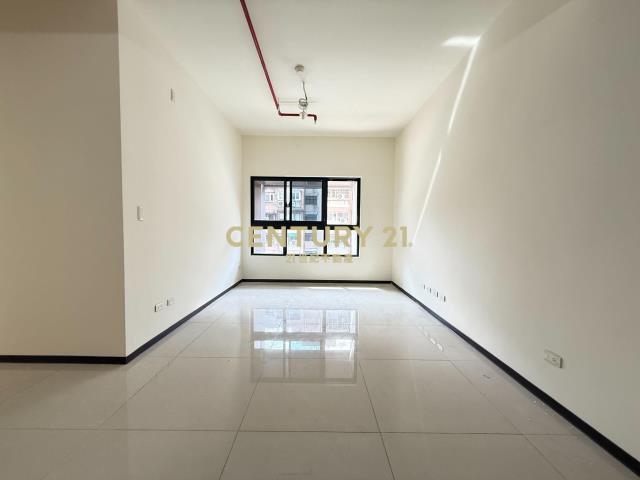 碧硯閣朝南綠蔭三房車