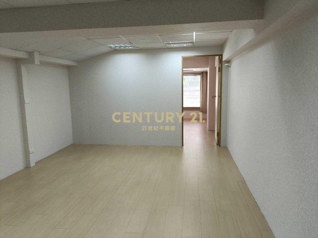 龍江挑高金鑽店面