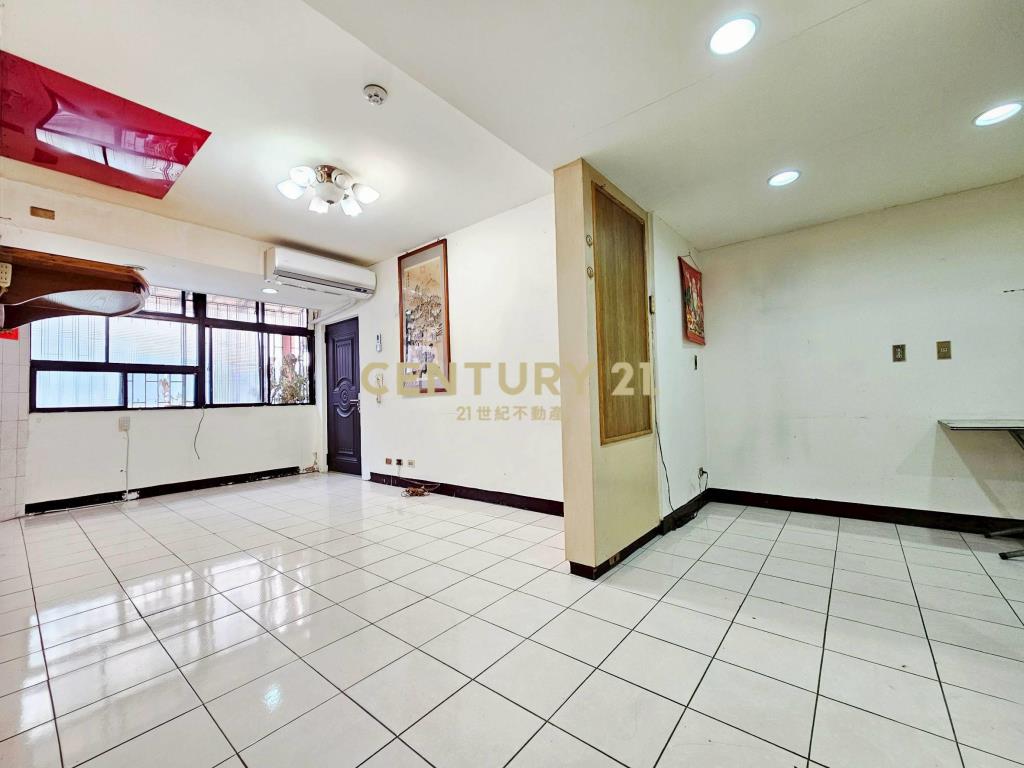 文德捷運邊間方正二樓