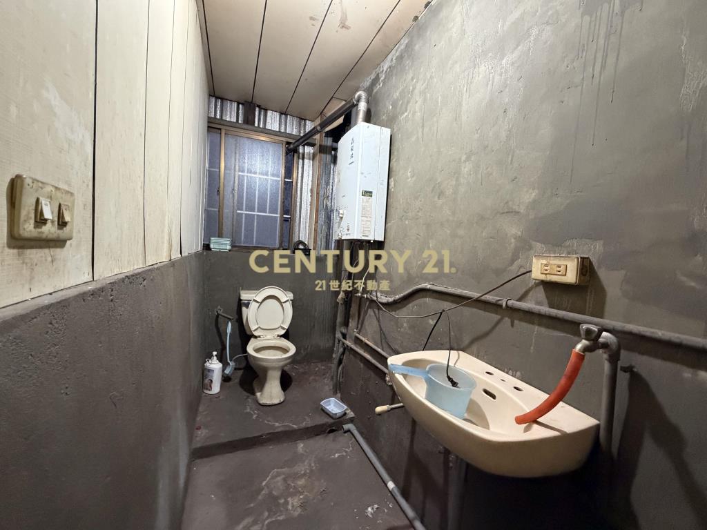 正臨江夜市透天