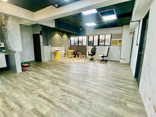 白金漢住辦大樓有車位