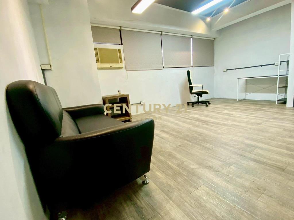 白金漢住辦大樓有車位