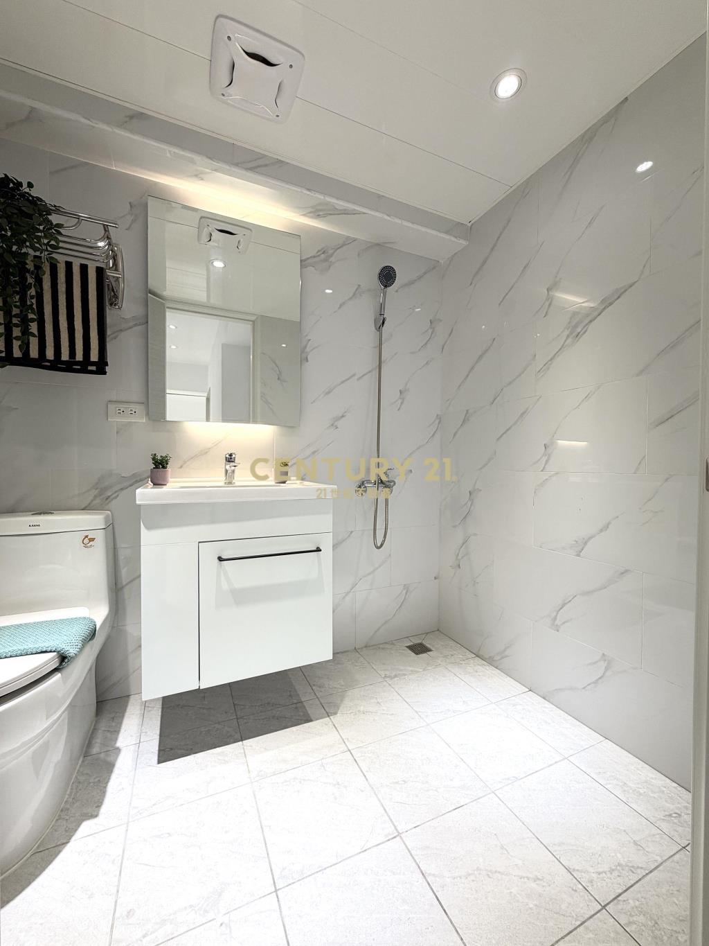 美國華城精美電梯3+1房