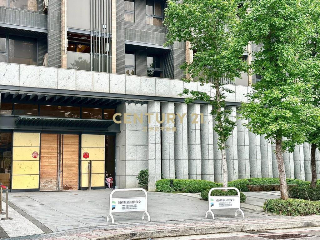 河藍灣精美三房