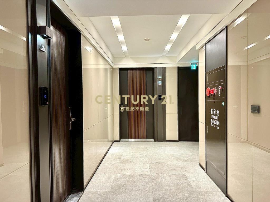 河藍灣精美三房