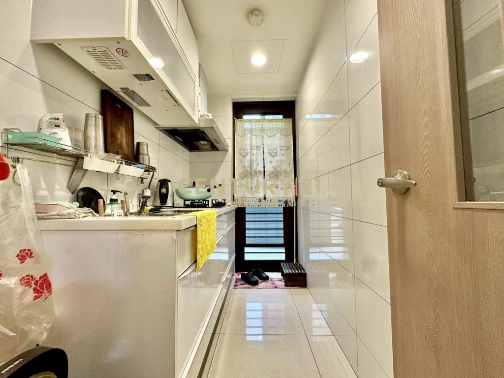 新潤峰耘挑高雙車位