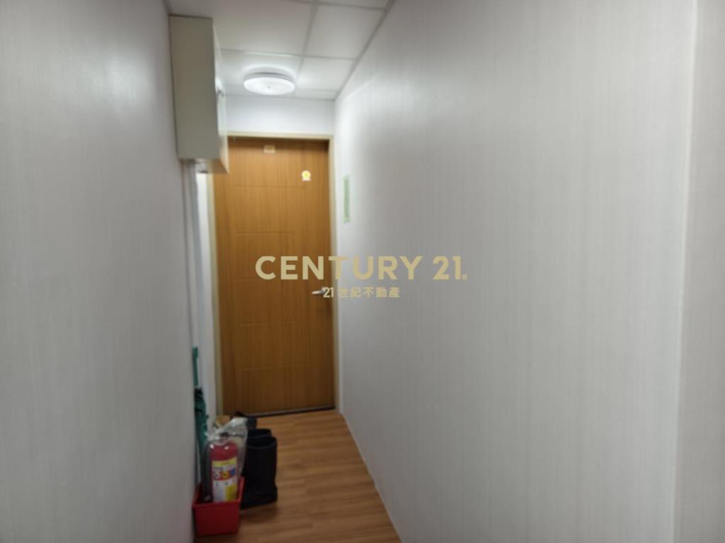 市中心旁收租透天厝