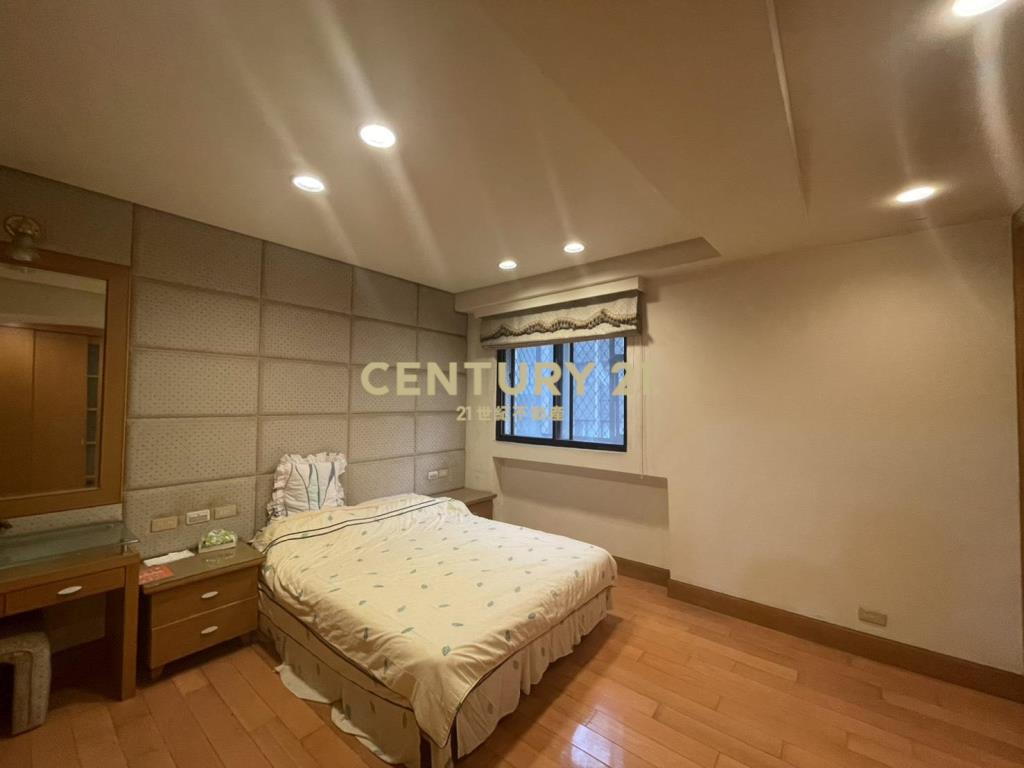 中山國小方正採光三房