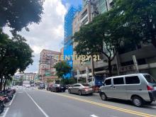 松信路挑高金店面