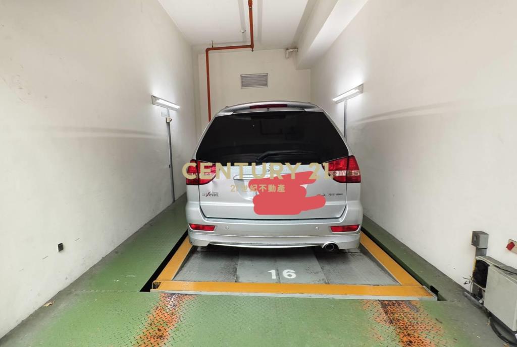 新生北路邊間店辦有車位