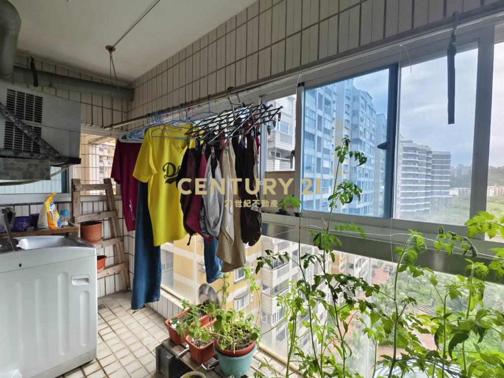 山海觀1/2持分房地有車位