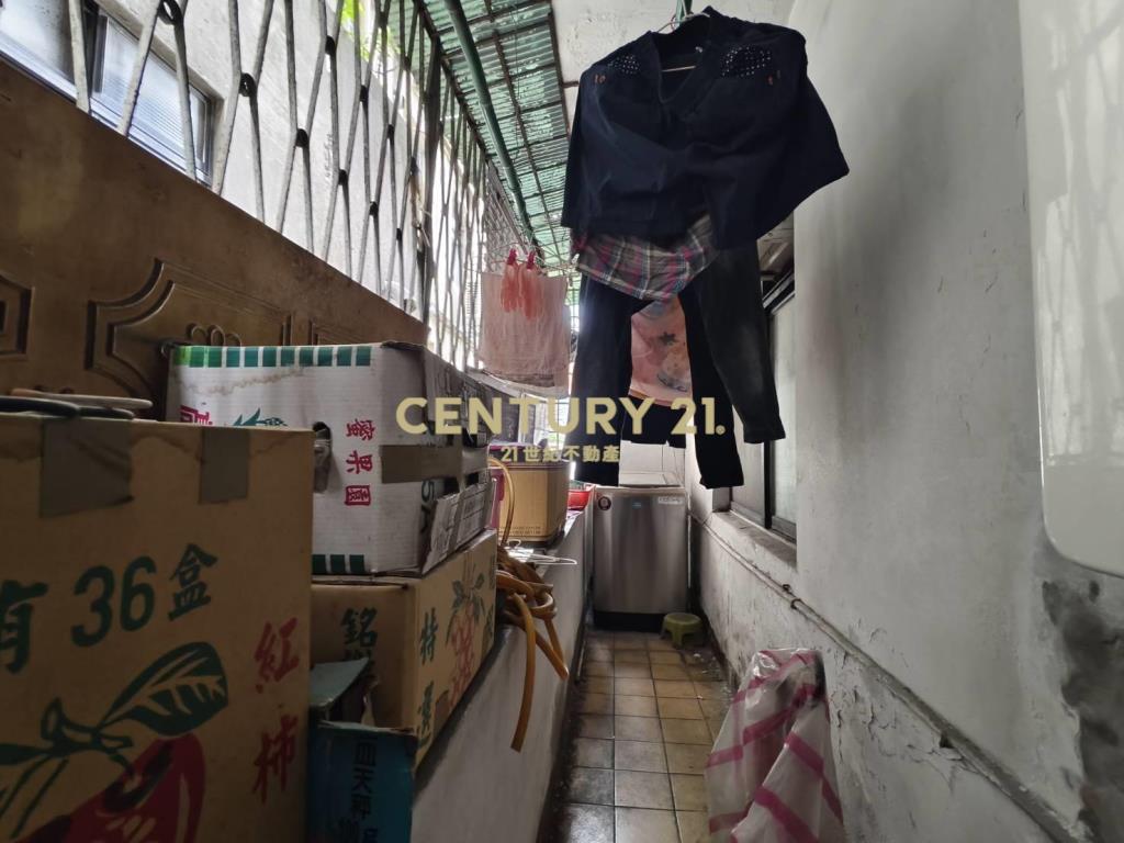 中和環球購物中心旁3房