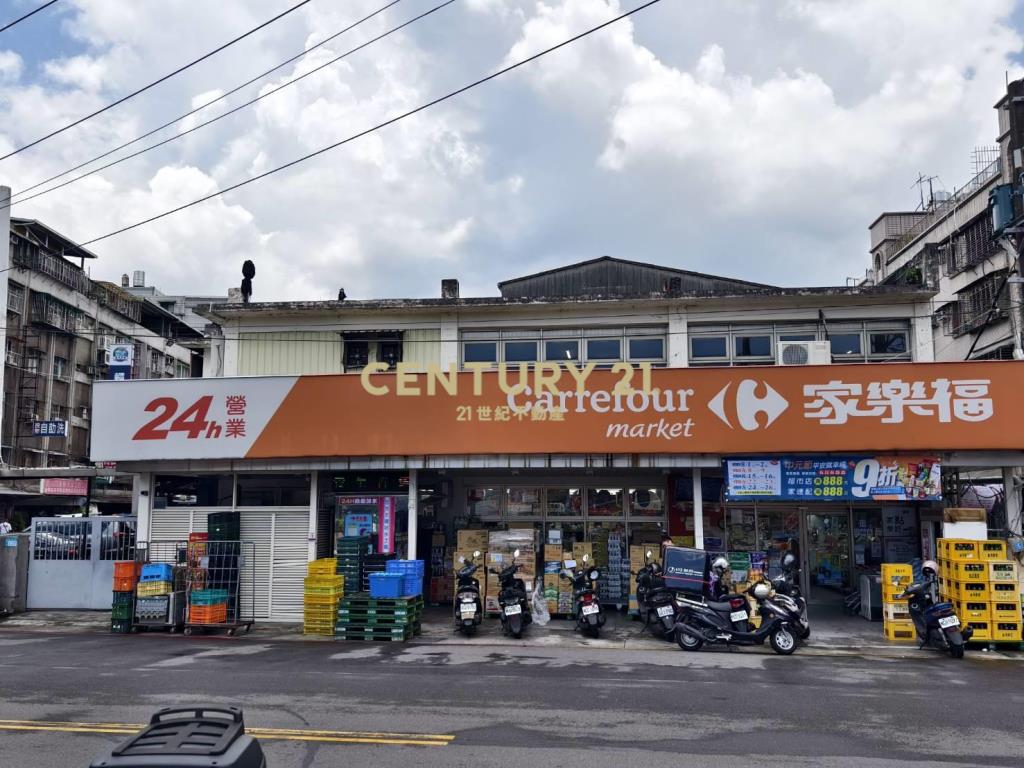 中和環球購物中心旁3房