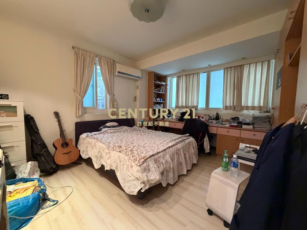 新店邊間庭院一樓