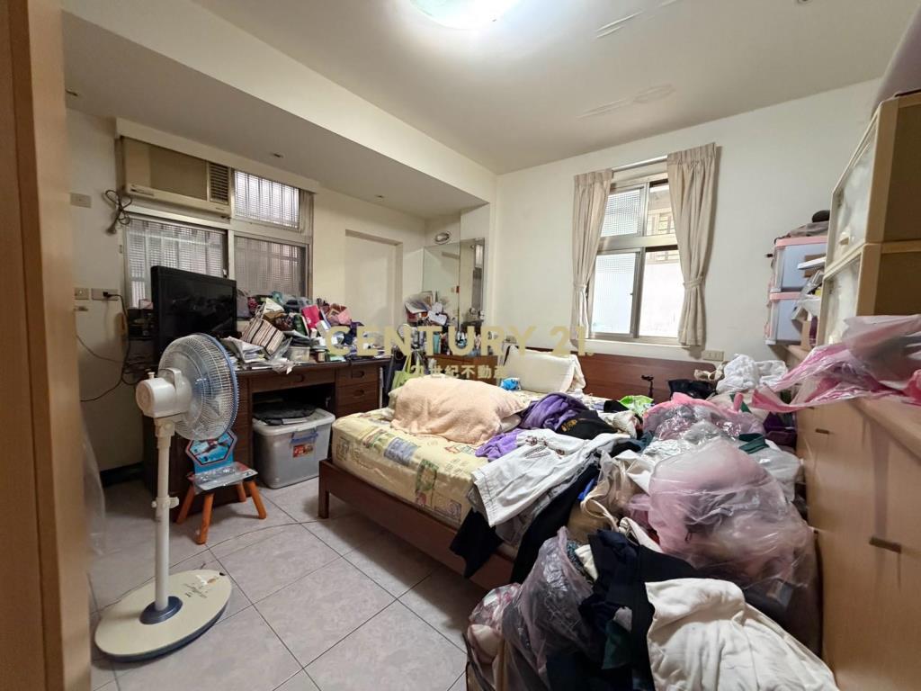 新店邊間庭院一樓