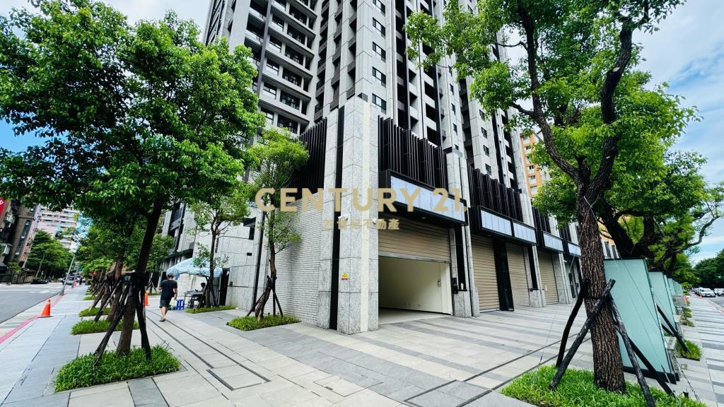 碧硯閣邊間金店面