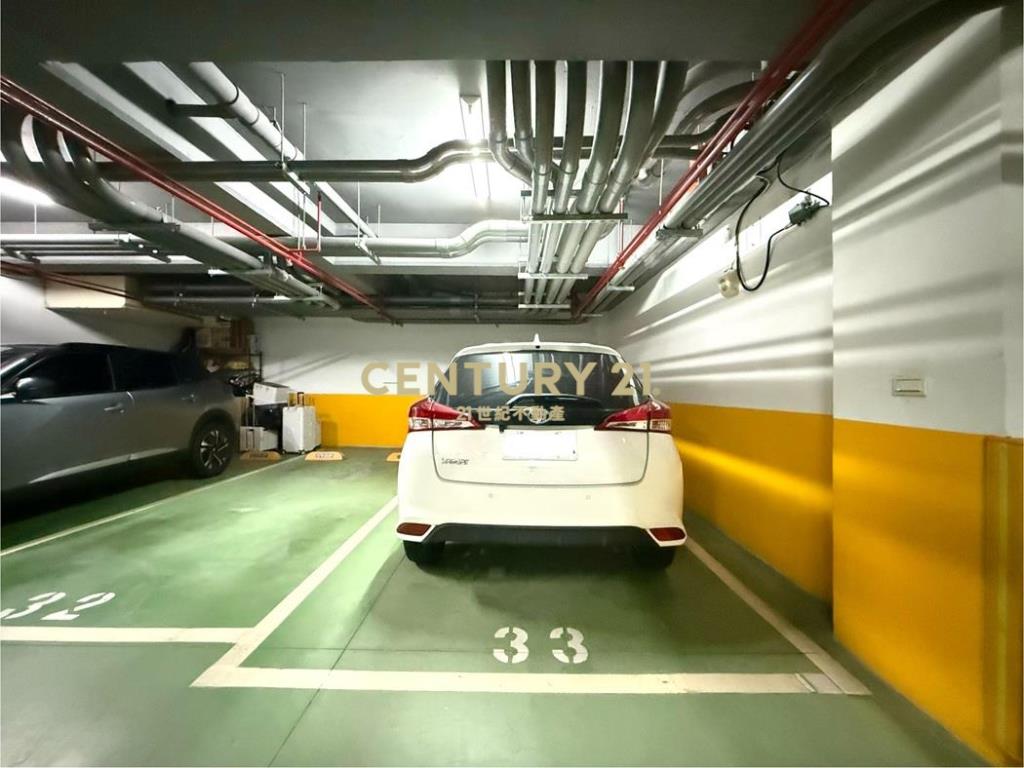 綠意青禾高樓山景三房