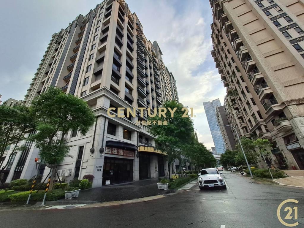 (009)新北產業園區三角窗金店面