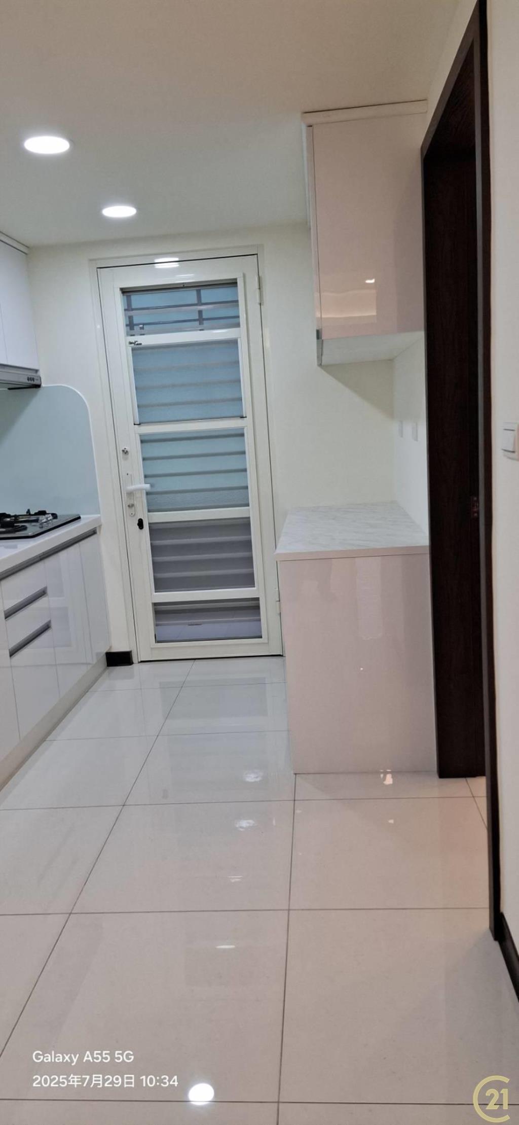 (259)國慶商圈全新裝潢3樓3房美寓