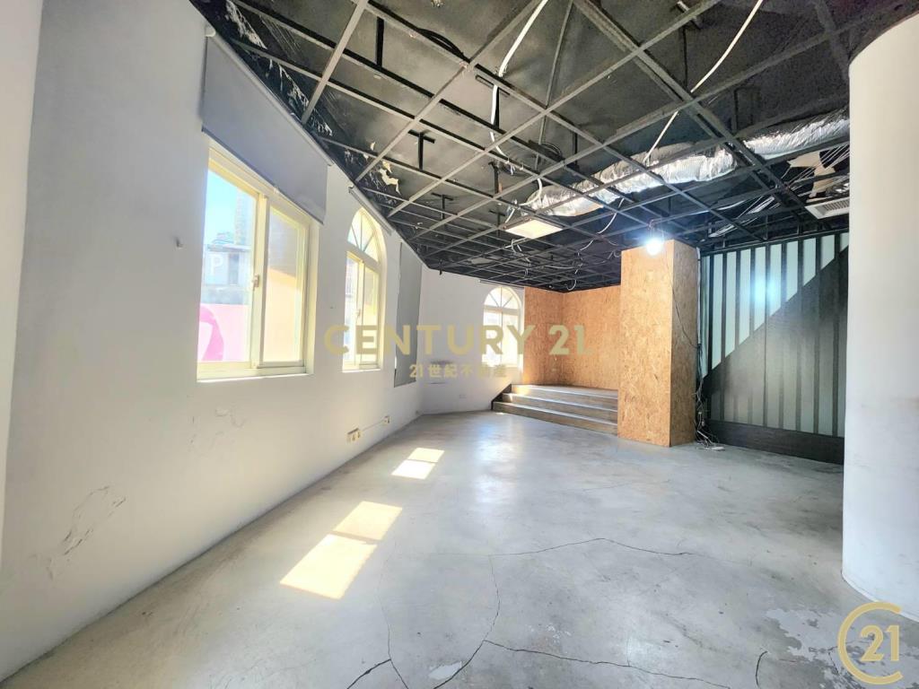 (006)長安西太原路口黃金三角窗發財屋