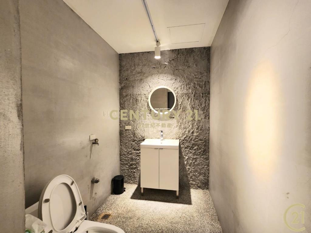 (006)長安西太原路口黃金三角窗發財屋