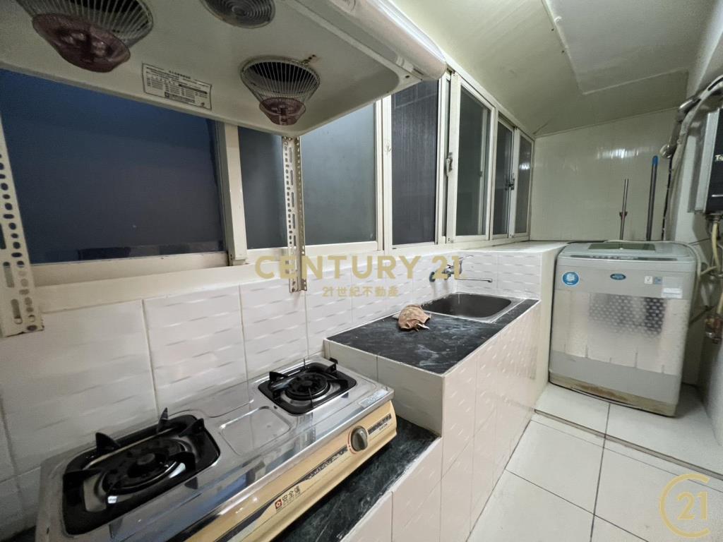 (024)吉林路採光大套房