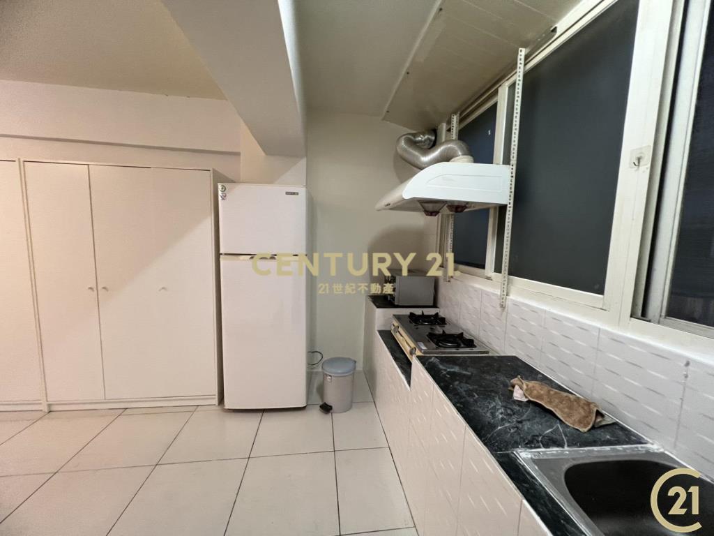 (024)吉林路採光大套房