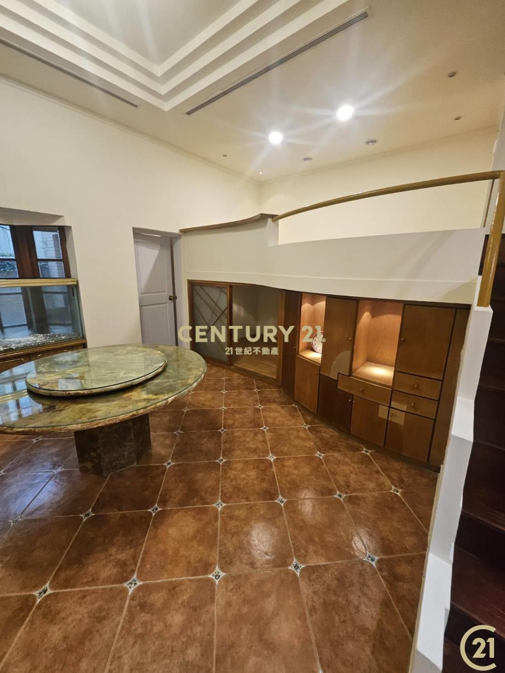 (008)瓏山林豪邸(邊間下疊)