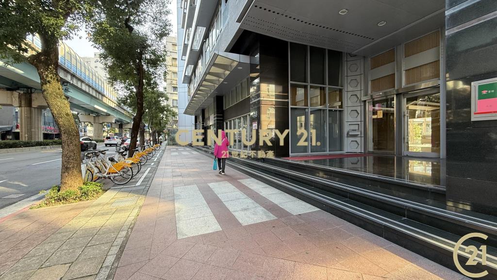 (018)近中山國中站景觀套房