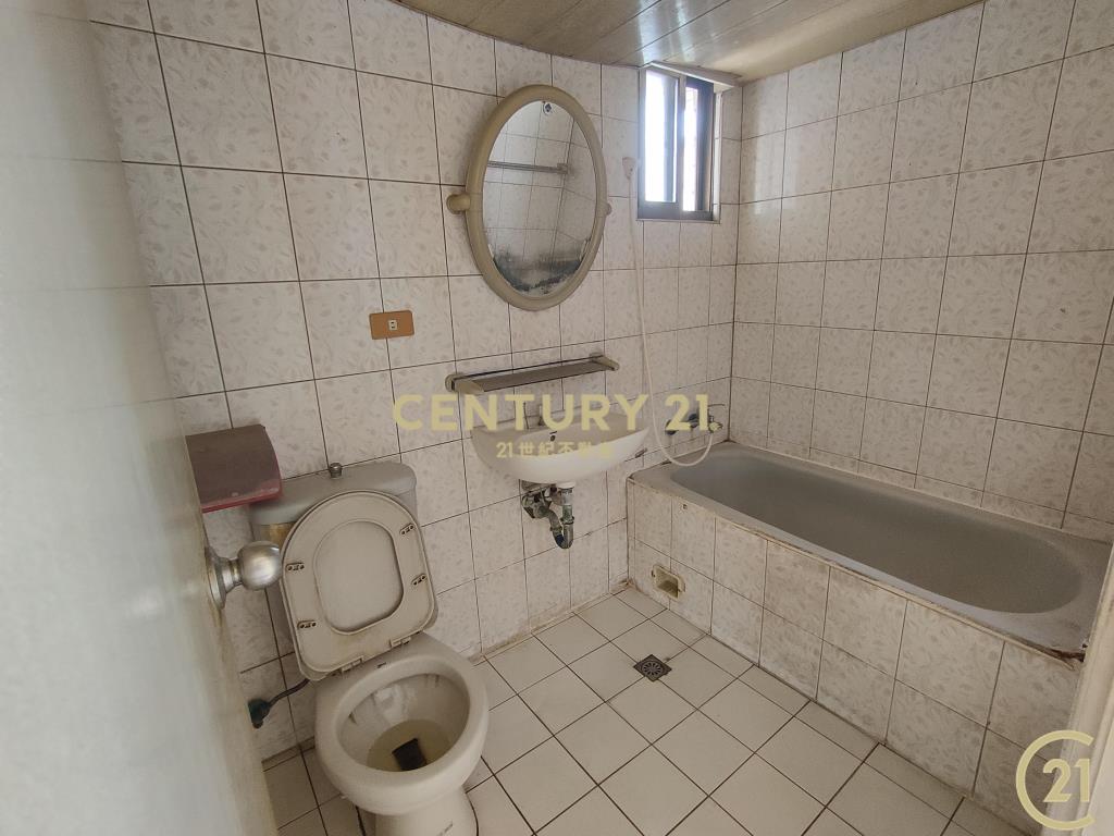 (301)岡山國小電梯邊間3房