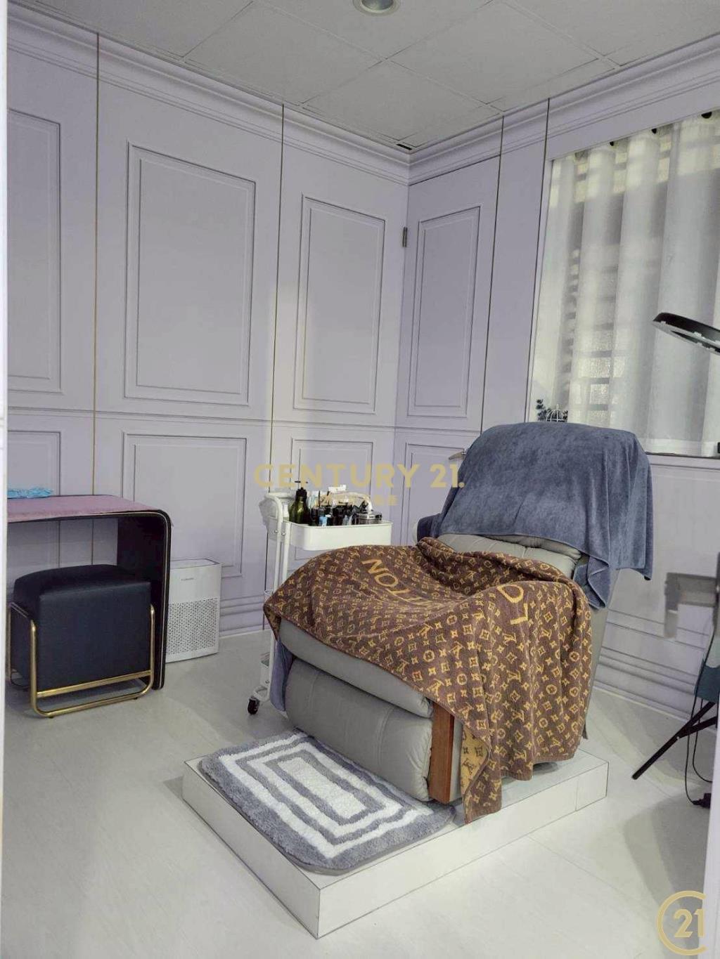 (114)仁美一樓住店