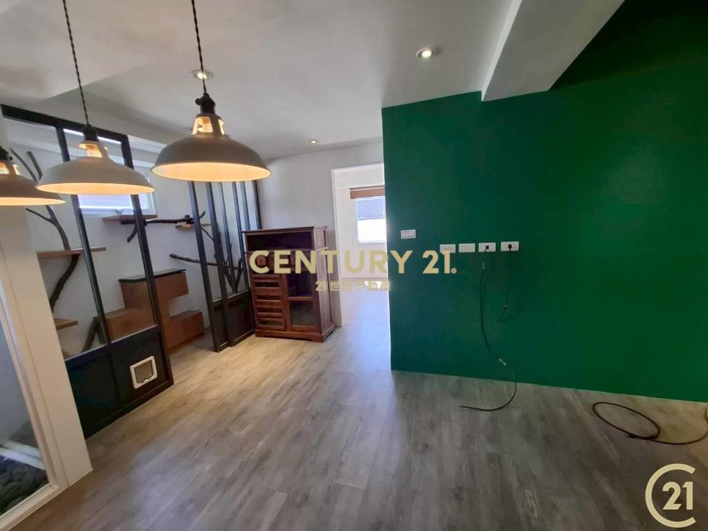 (161)家樂福邊間採光二房華廈