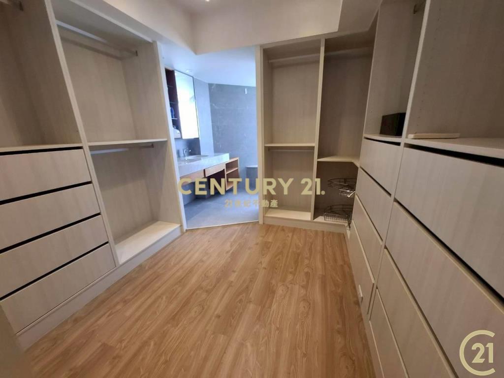 (161)家樂福邊間採光二房華廈