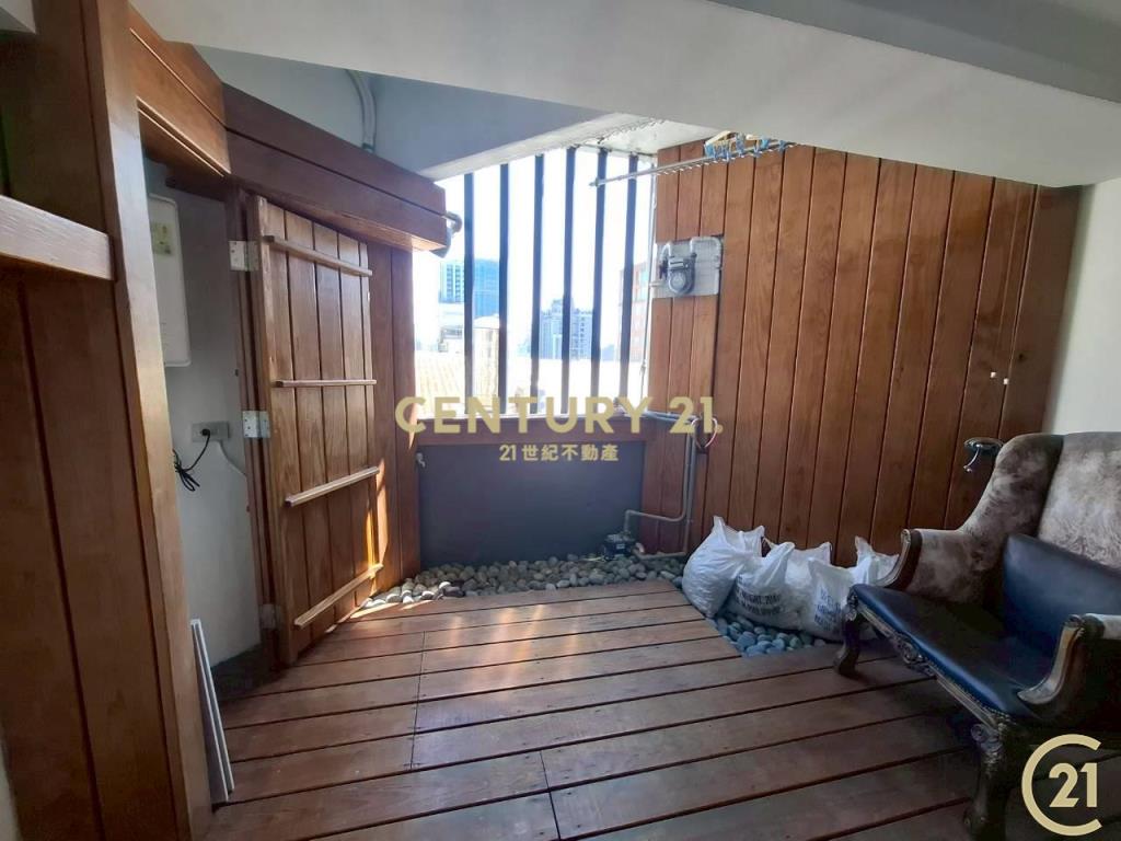 (161)家樂福邊間採光二房華廈