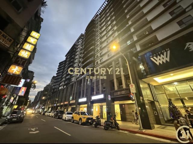 (178)西門捷運威峰邊間三房