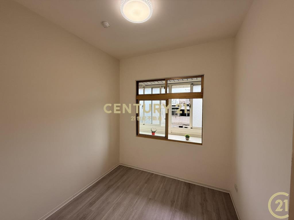 (214)龍安電梯3房