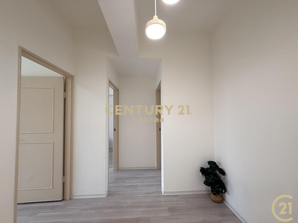 (214)龍安電梯3房