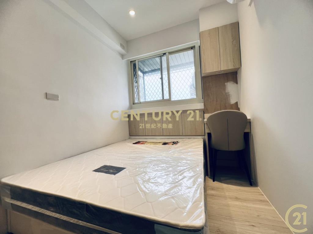 (084)世紀大樓美妝1+1